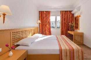 Le Corail Apart'Hotel & Splash Park Aparthotel 3*